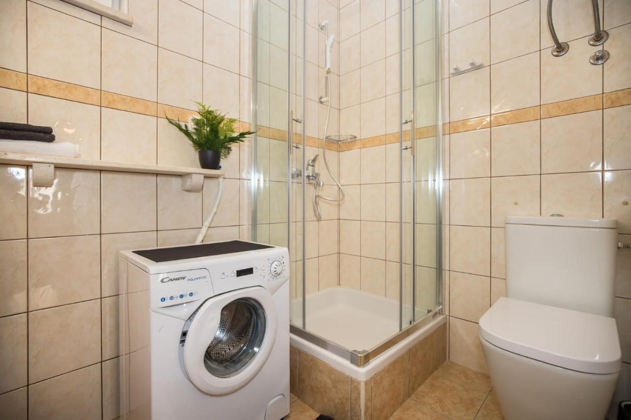 Apartmani Filipic Бол Экстерьер фото